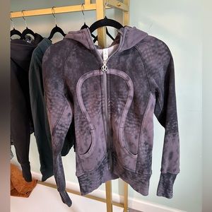 Lululemon scuba hoodie 4 Black Snowy Owl